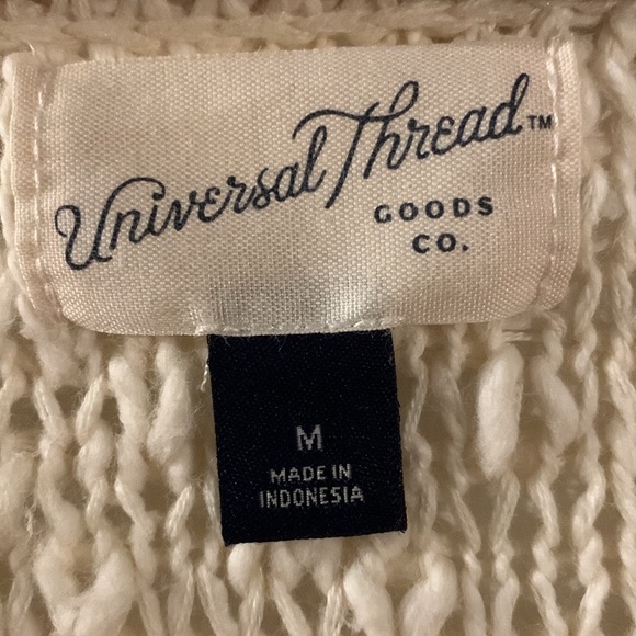 Womens universal thread cream color sweater - Picture 2 of 4